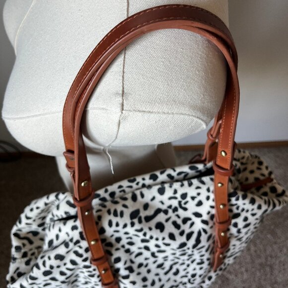 Street Level Canvas Leopard Tote In Ivory - Picture 4 of 10